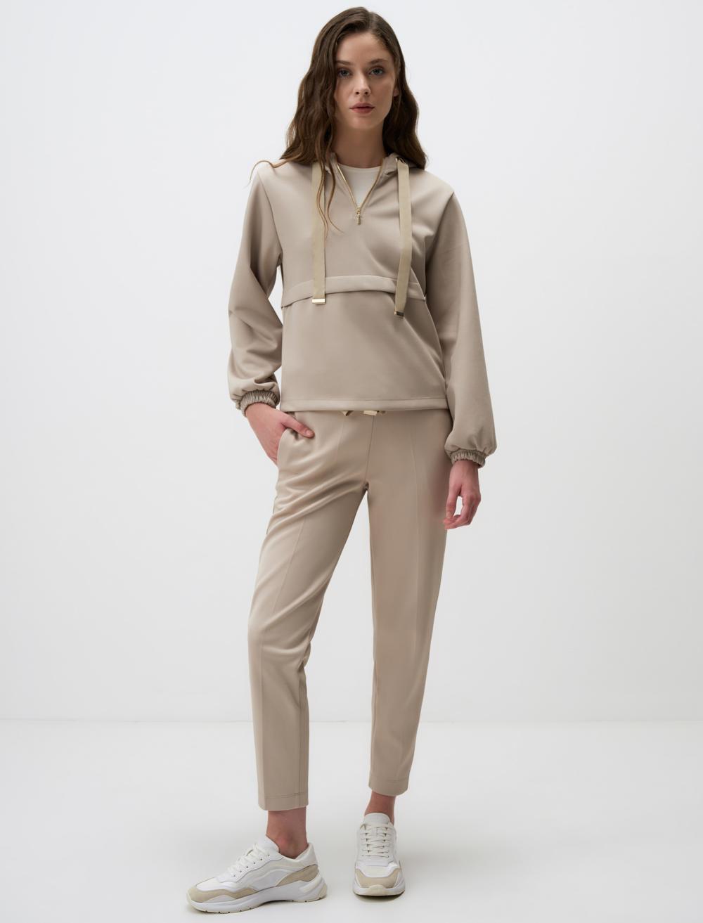 Long Sleeve Hooded Sweatshirt with Zipper Detail