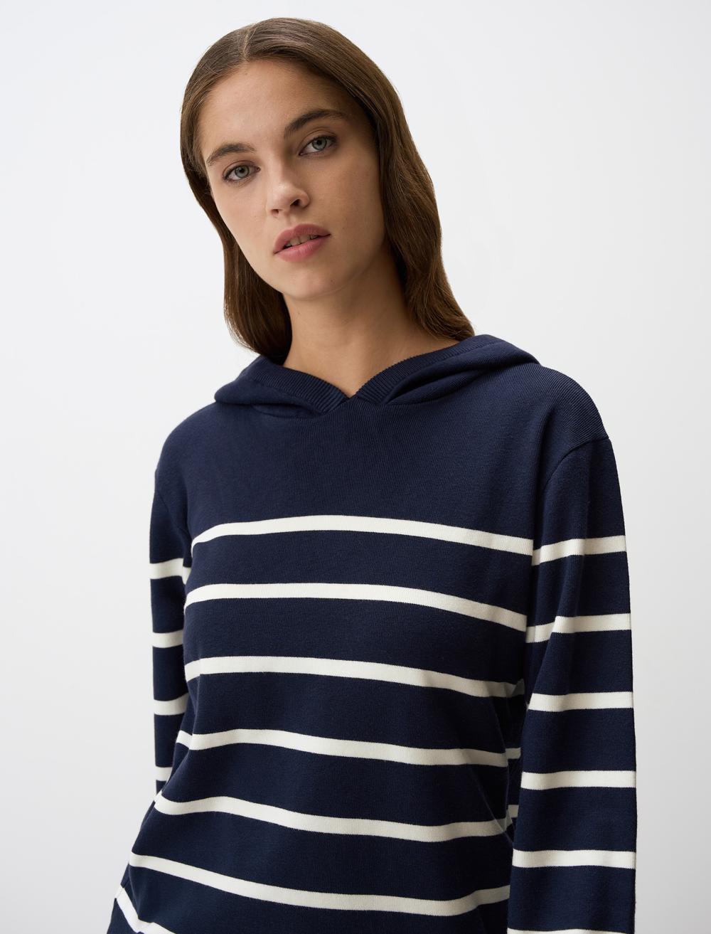 Hood Long-Sleeve Sweatshirt - 4WW03360968