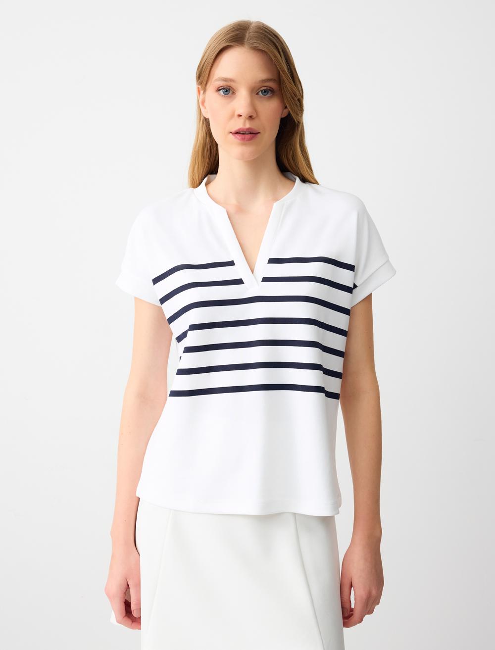 Line Patterned V-Neck Sleeveless Knitted Sweatshirt