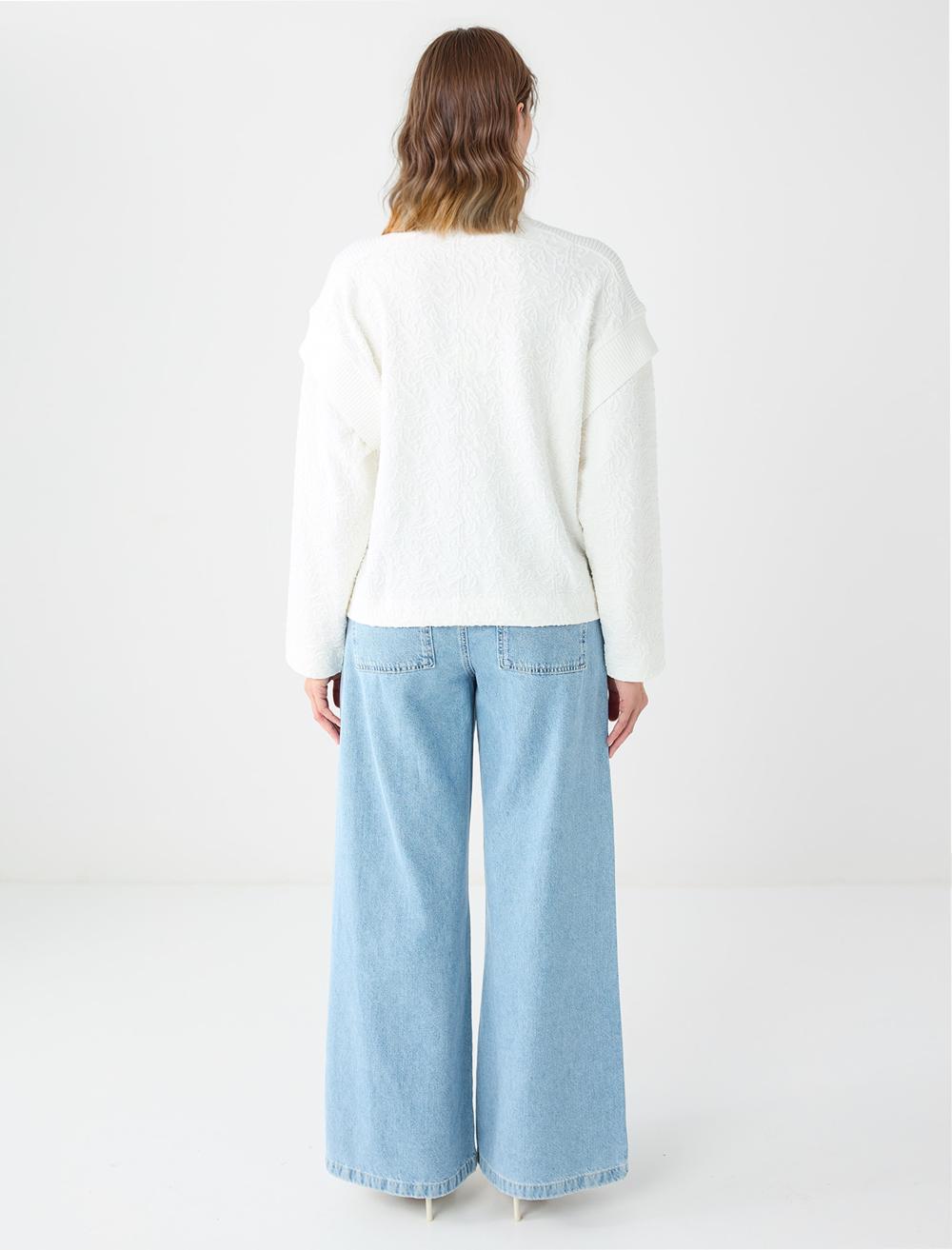 High Collar Long-Sleeve Sweatshirt - 5WW236029