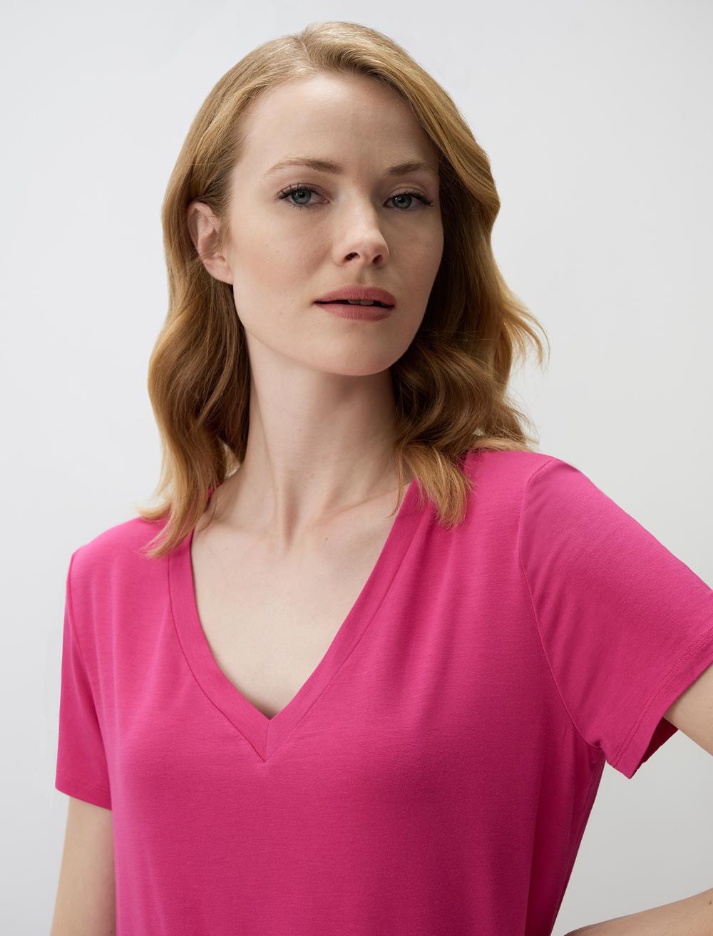 V-Neck Short-Sleeve T-shirt - 4WW032758
