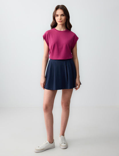 Straight Cut Crew-Neck Sleeveless Knitted Modal T-Shirt