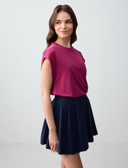 Straight Cut Crew-Neck Sleeveless Knitted Modal T-Shirt