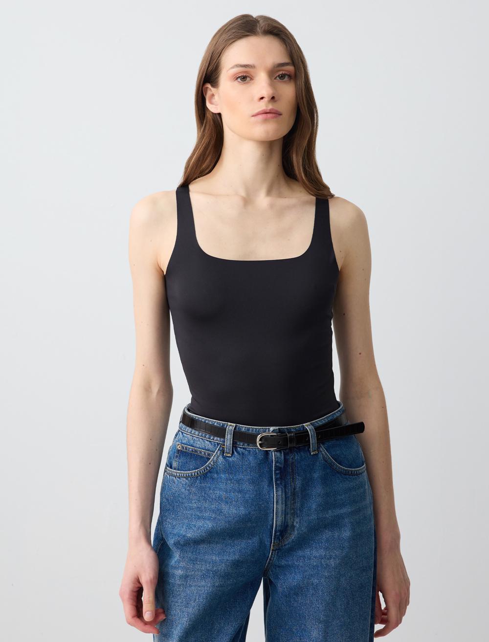 Slim Fit Scoop Neck Sleeveless-Sleeve Singlet - 5SW033872