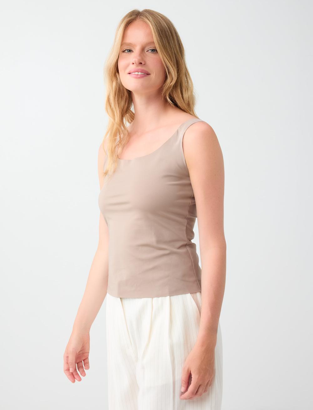 Slim Fit Scoop Neck Spaghetti Strap Singlet - Light Brown - 6SW015475806