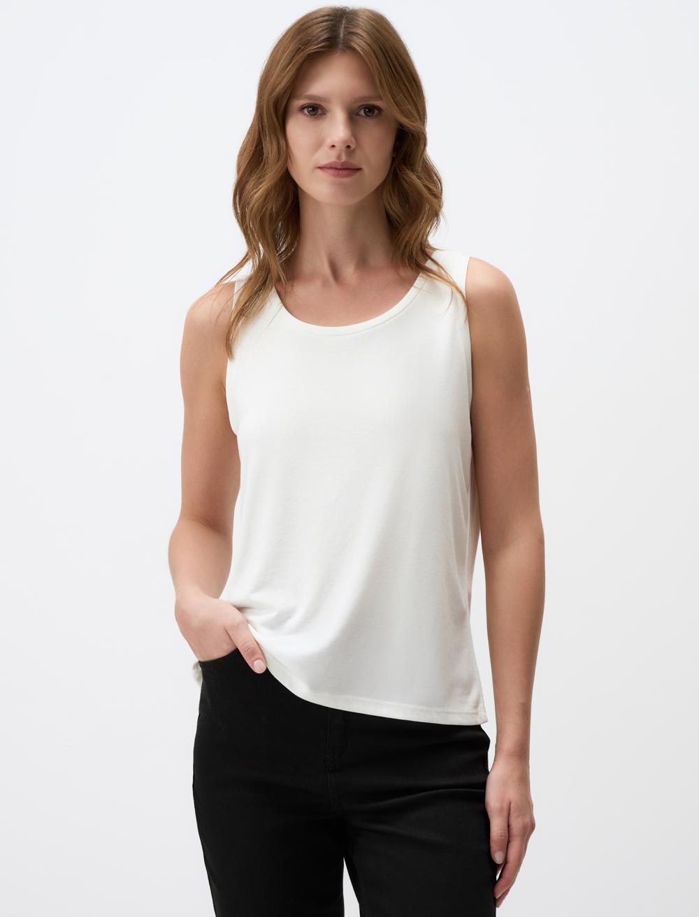Scoop Neck Sleeveless-Sleeve Singlet - 4WW012522