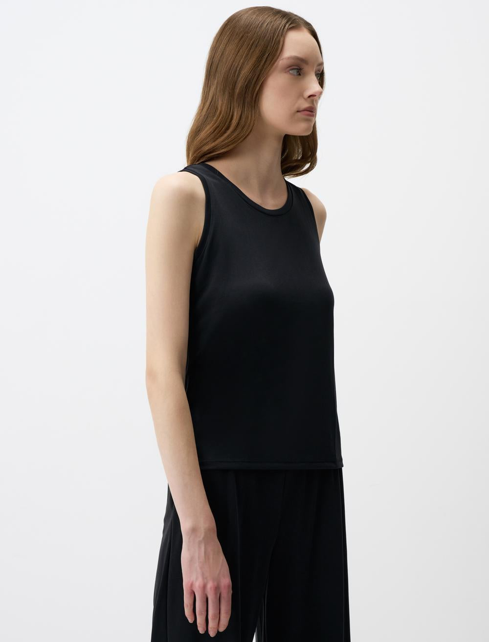 Scoop Neck Sleeveless-Sleeve Singlet - 4WW012522