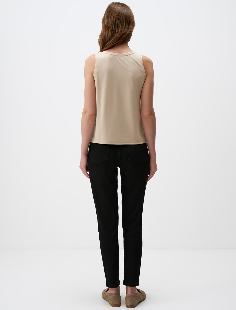 Scoop Neck Sleeveless-Sleeve Singlet - 4WW012522