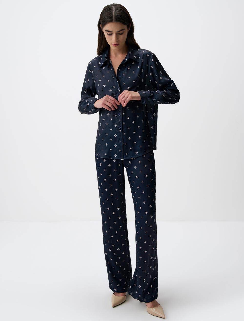 Long Sleeved Patterned Satin Shirt