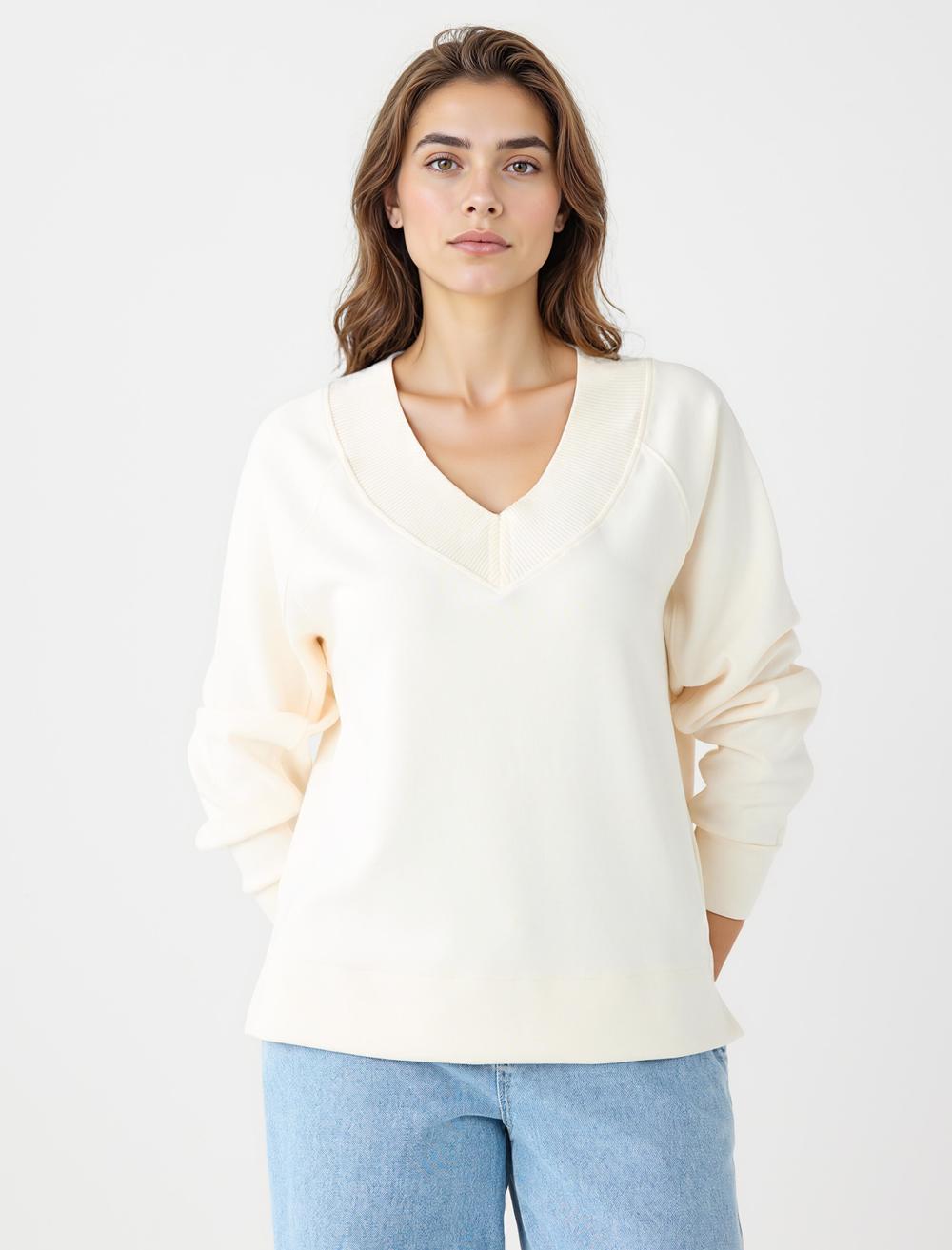 V-Neck Long-Sleeve Sweatshirt - Ecru - 5WW235785114