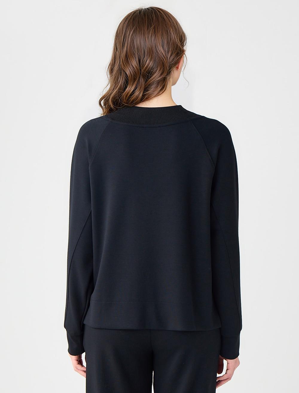 V-Neck Long-Sleeve Sweatshirt - Black - 5WW235785900