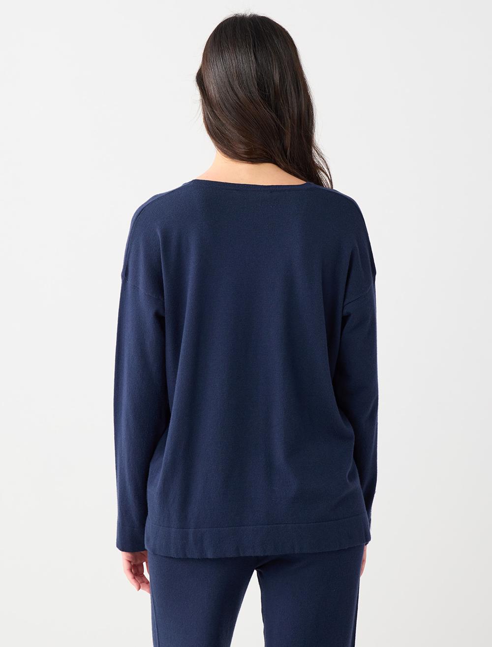 V-Neck Long-Sleeve Pullover - 5WW136147
