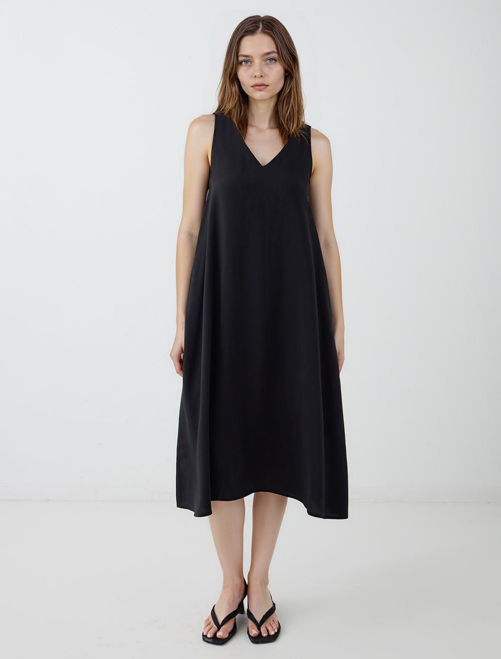 Loose Fit V-Neck Sleeveless-Sleeve Dress