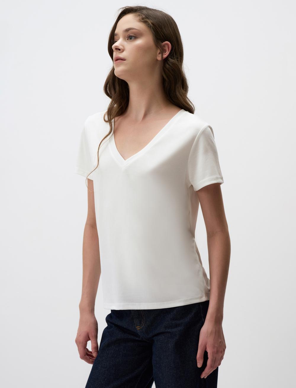 V-Neck Short Sleeve Basic T-Shirt