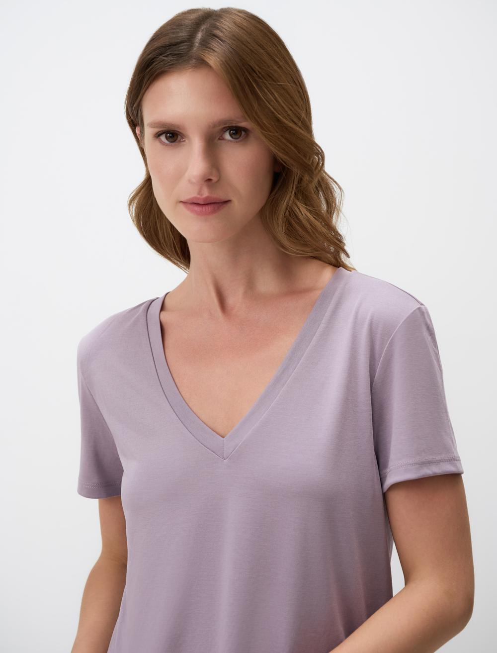 V-Neck Short-Sleeve T-shirt - 4WW441964
