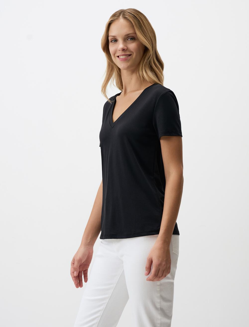 V-Neck Short Sleeve Basic T-Shirt