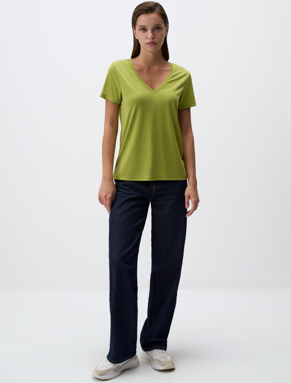 V-Neck Short Sleeve Basic T-Shirt
