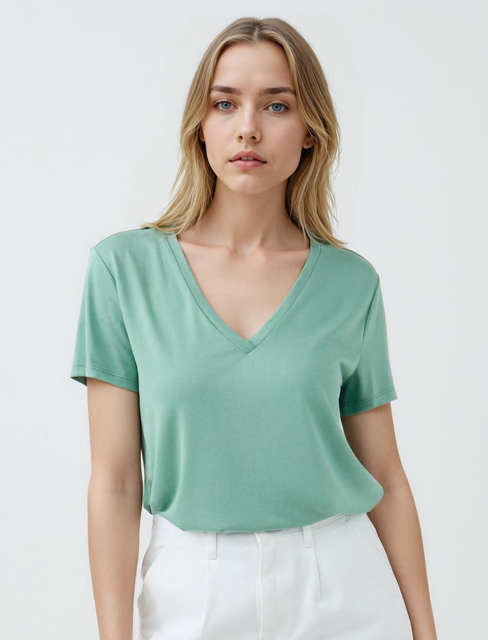 V-Neck Short-Sleeve T-shirt - 5SW273871