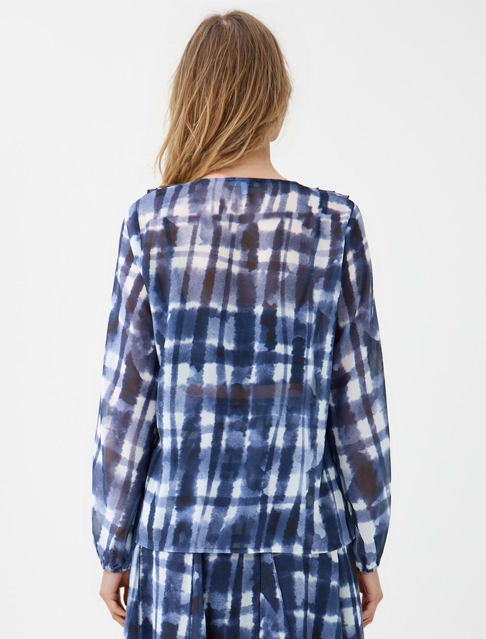 V-Neck Long-Sleeve Blouse - 5WW035281