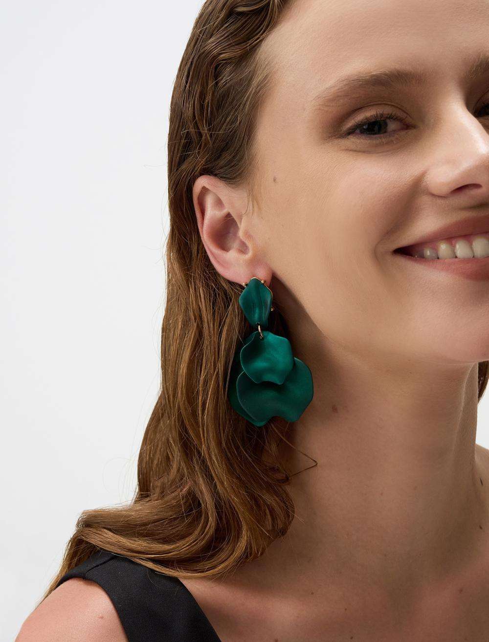 Leaf Figured Earrings