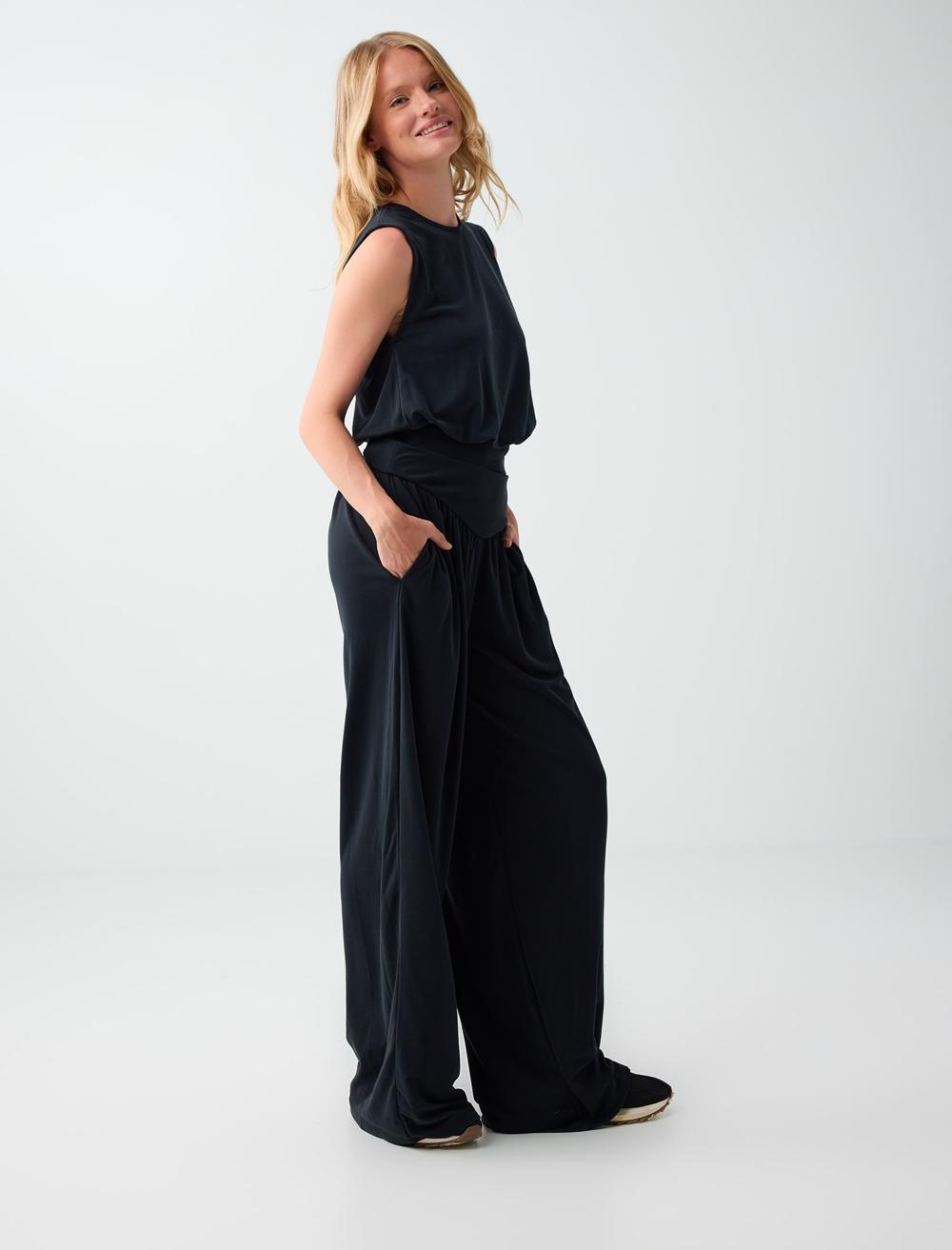 Loose Fit Sweatpants - Black - 6SW115625900