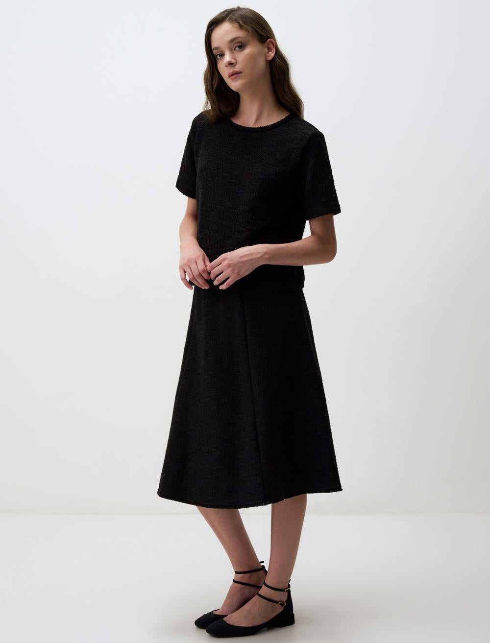 High Waist Relaxed Fit Knitted Midi Skirt