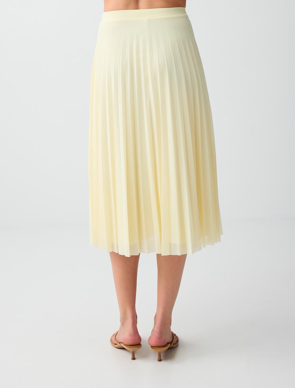 Loose Fit Skirt - Light Yellow - 6SW075686206