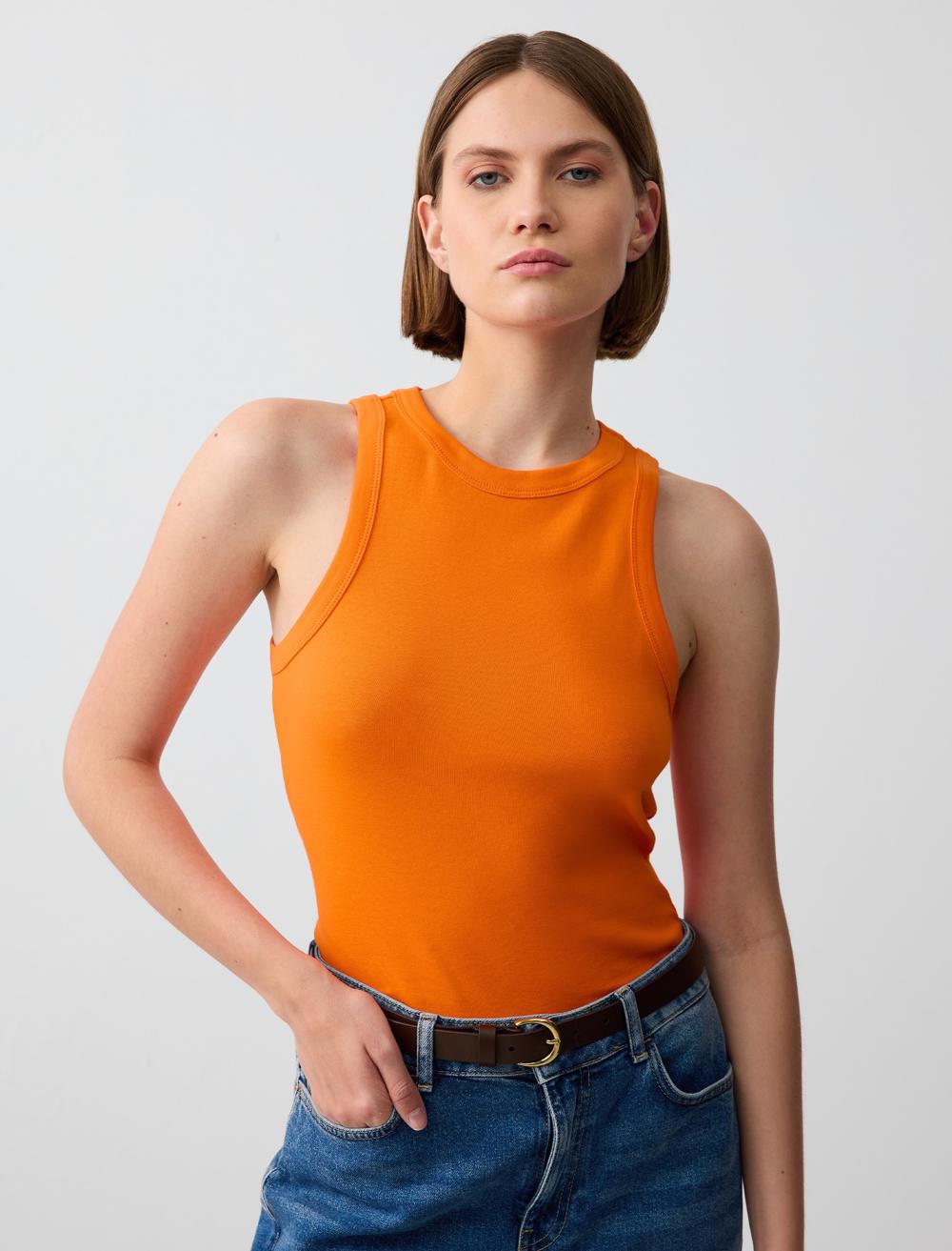 Slim Fit Crew Neck Sleeveless-Sleeve Singlet