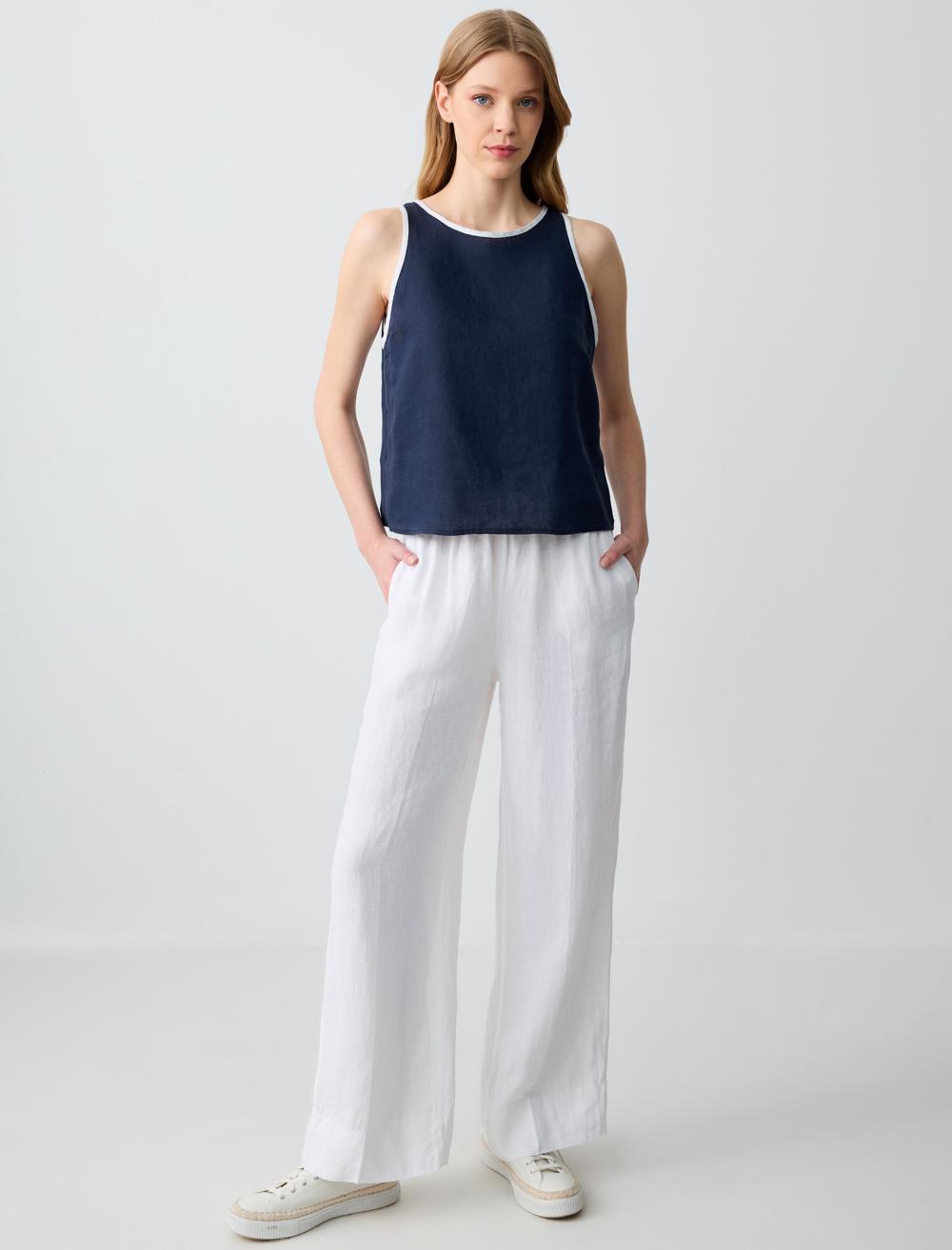 Crew Neck Sleeveless-Sleeve Blouse - 5SW032942