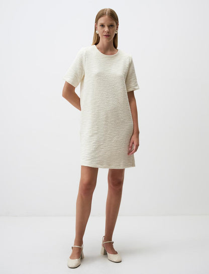 Round Neck Short Sleeve Mini Dress