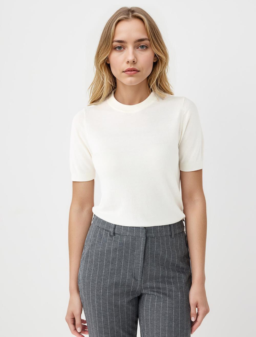 Crew Neck Short-Sleeve Pullover - Ecru
