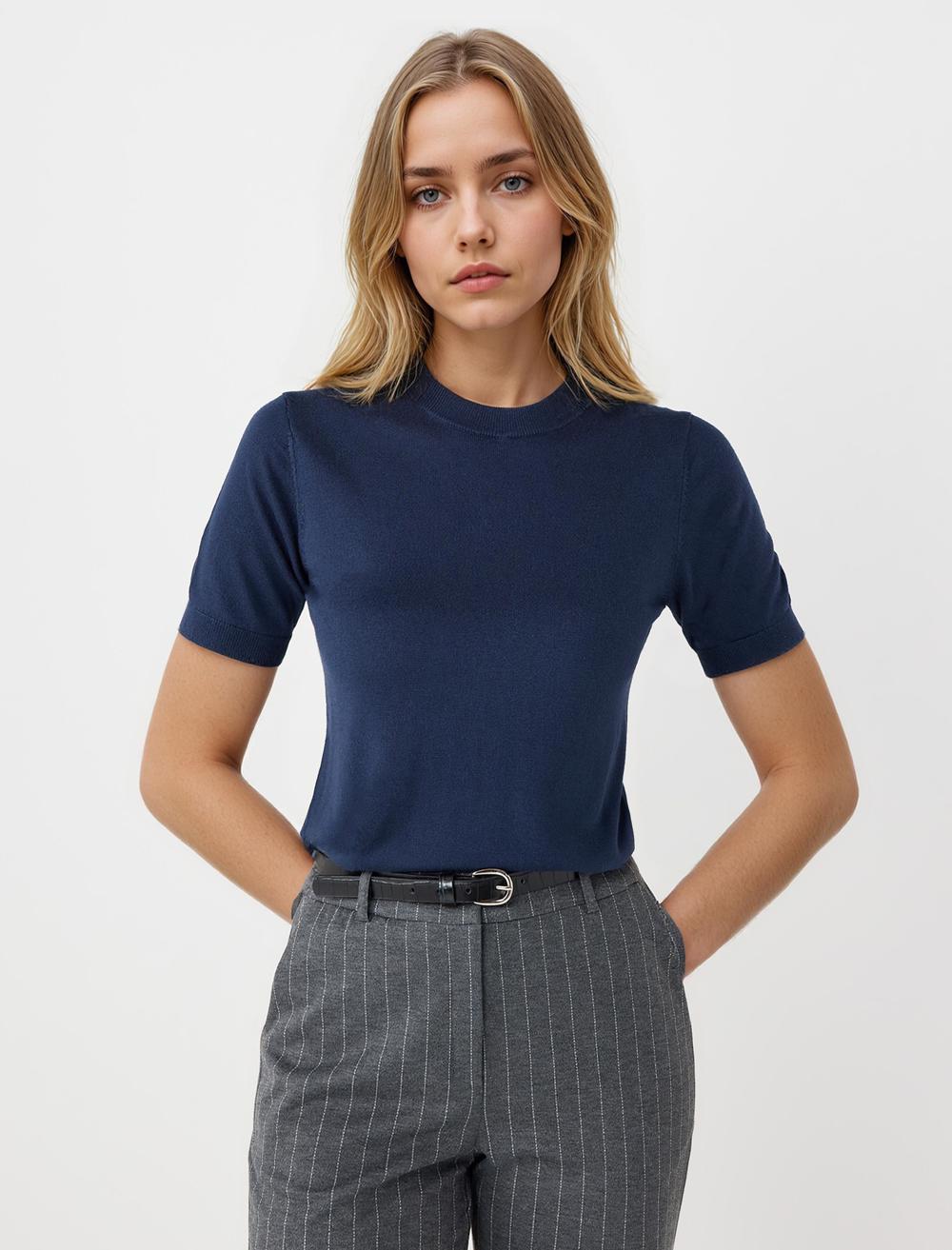 Crew Neck Short-Sleeve Pullover - 5WW134090