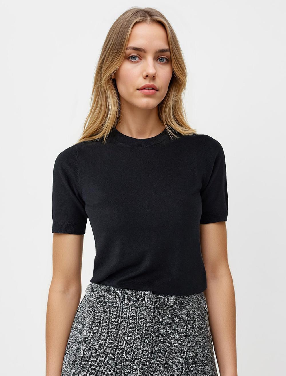 Crew Neck Short-Sleeve Pullover