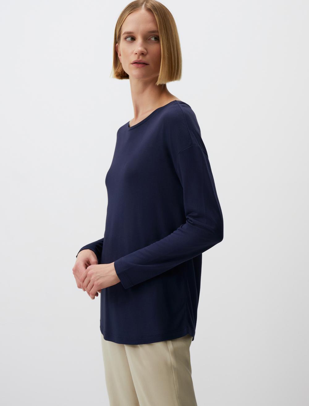 Round Neck Long Sleeve T-Shirt