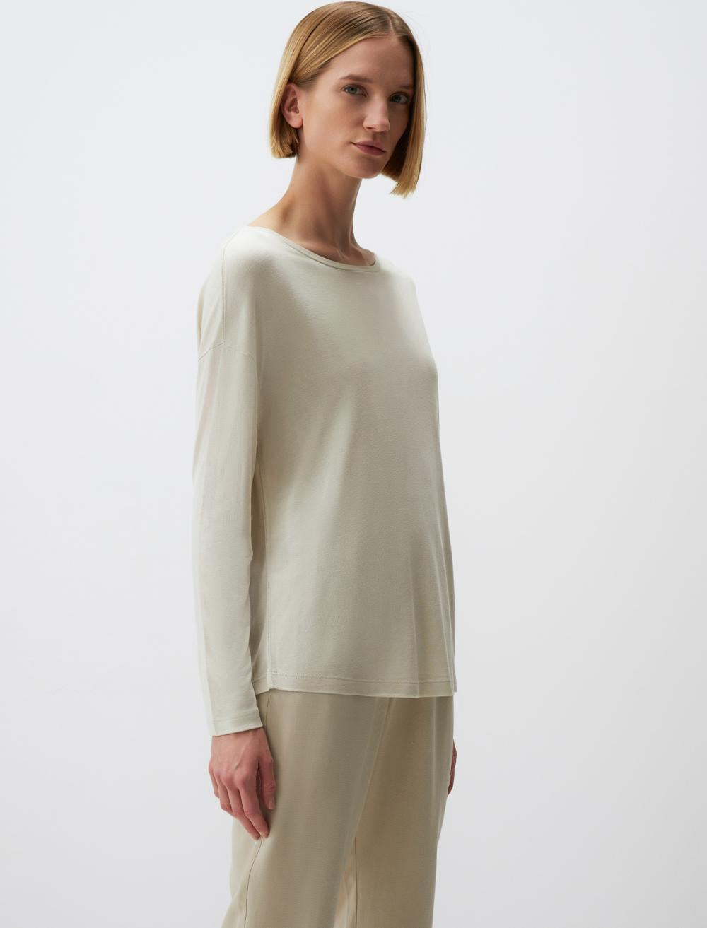 Round Neck Long Sleeve T-Shirt