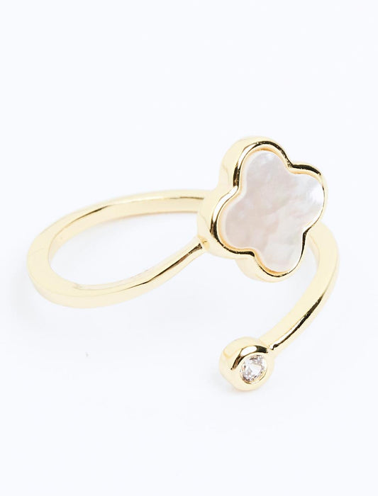 Shamrock Figured Shiny Stone Ring