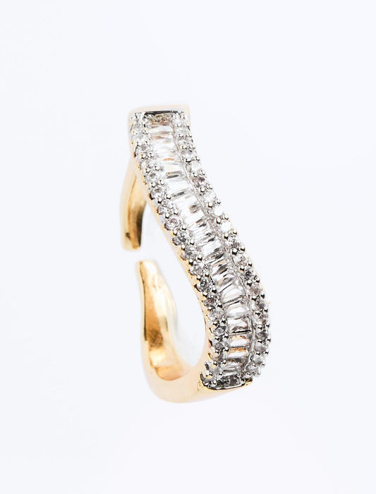 Asymmetric Patterned In-Line Ring with Shiny Stones