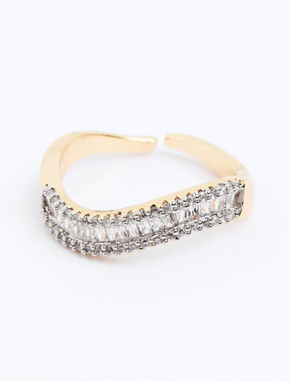 Asymmetric Patterned In-Line Ring with Shiny Stones