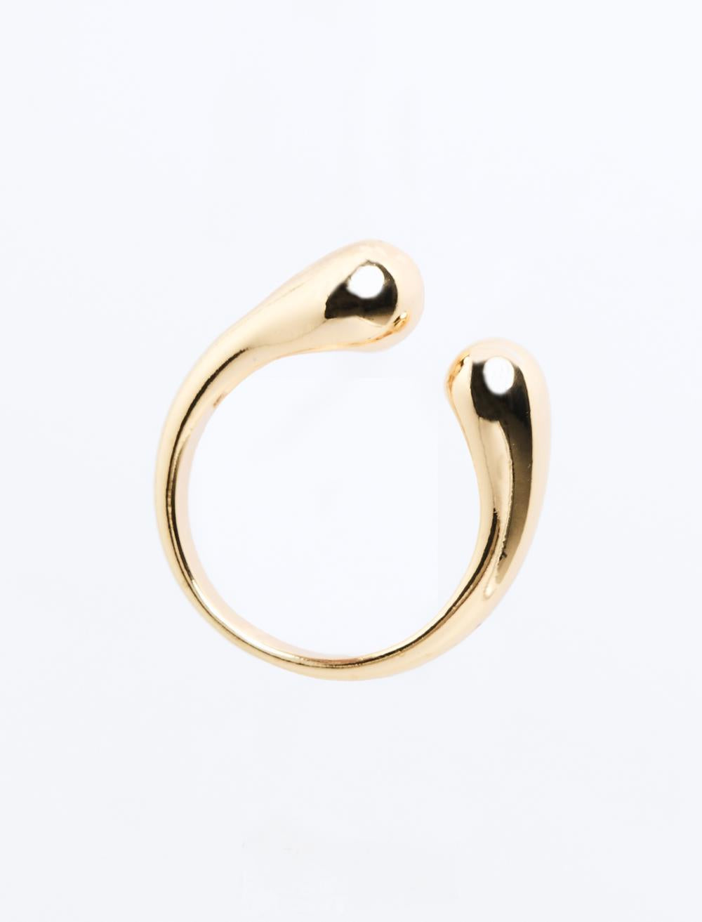 Oval-shaped Ring with Shiny Stones