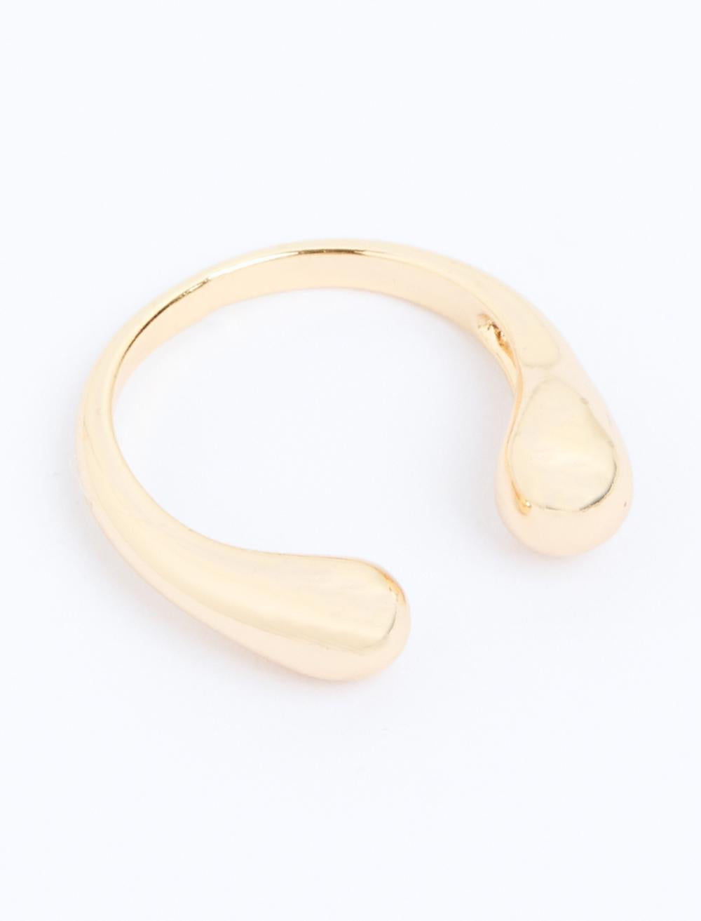 Oval-shaped Ring with Shiny Stones