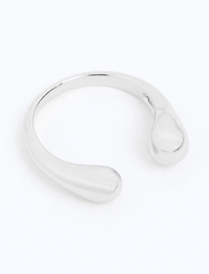 Oval-shaped Ring with Shiny Stones